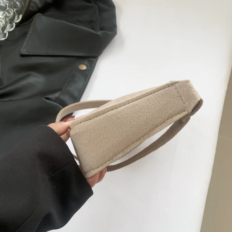 Felt Shoulder Bag For Women Crescent Saddle Purse Design - Smarsty