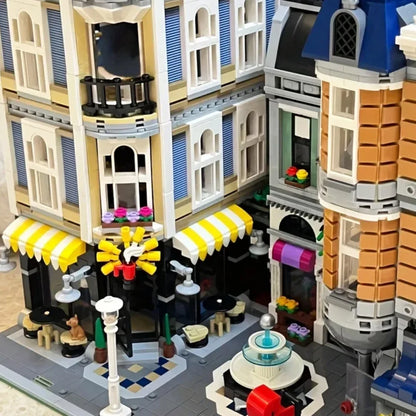 Creative Ideas Compatible 10224 King with figure Street View Building Block Hall Pet shop MOC Bank Christmas gift Adult toys