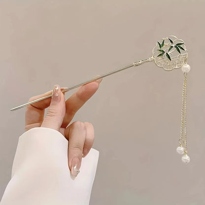 Elegant Chinese Style Hair Clip with Floral Design - Smarsty