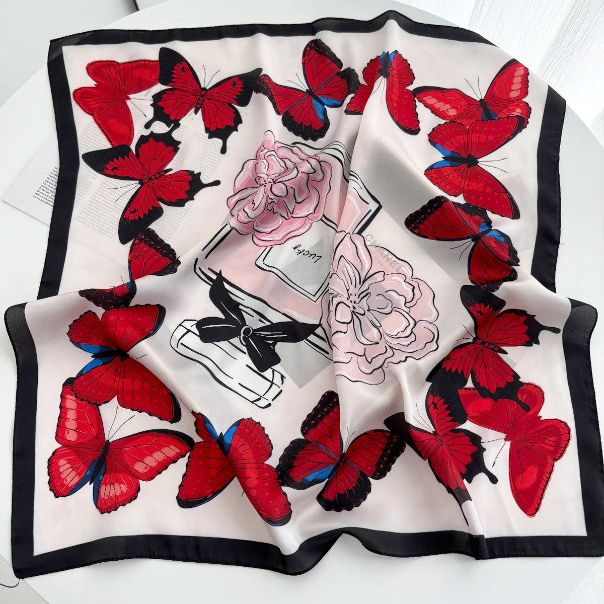 Women’s Breathable Retro Horse Print Silk Scarf - Smarsty