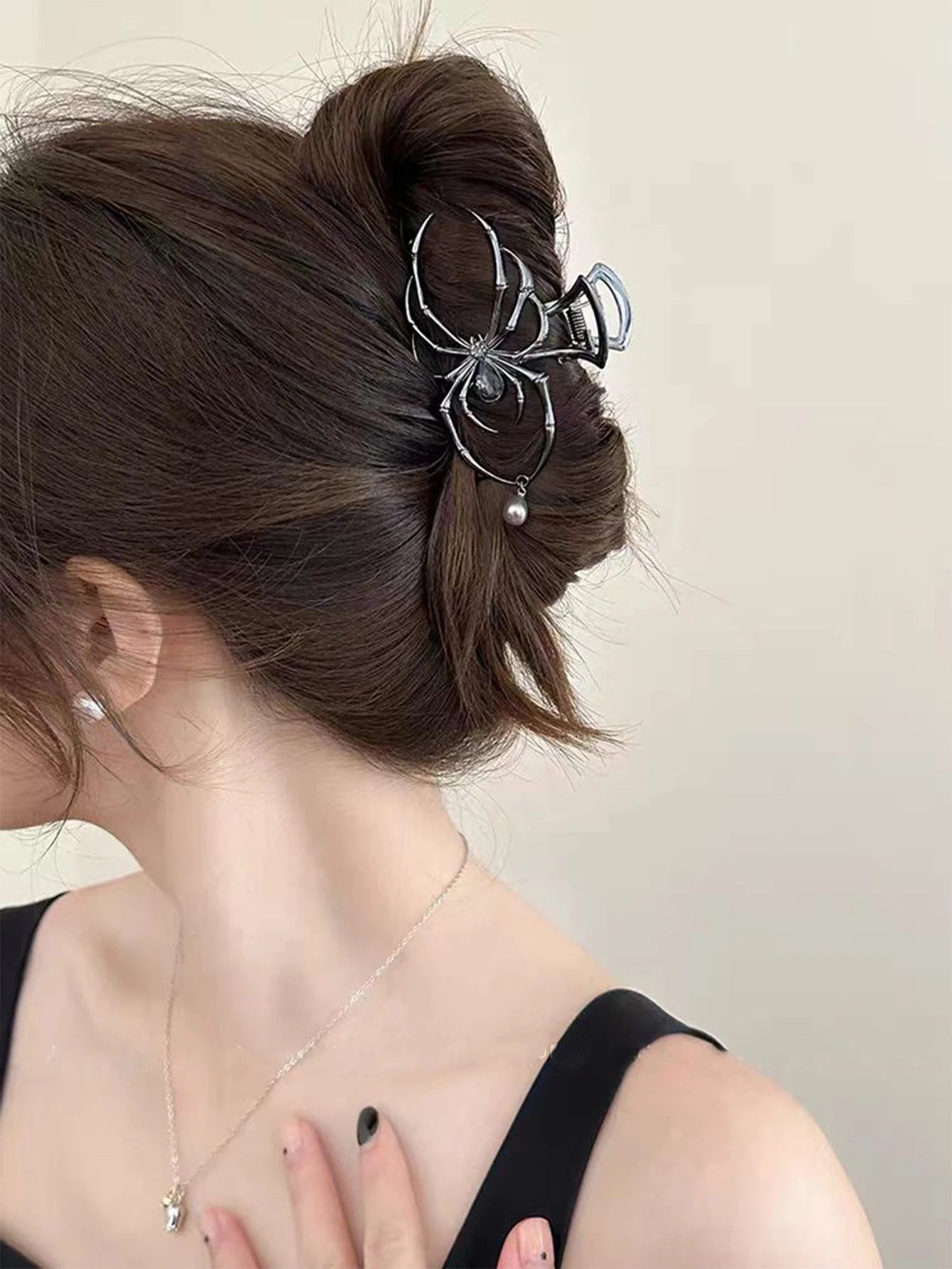 Gothic Spider Pearl Metal Hair Claw Clip Strong Hold - Smarsty