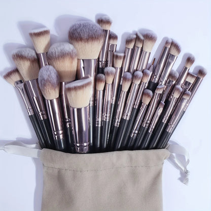 MAANGE 30 Piece Professional Makeup Brush Set with Bag - Smarsty