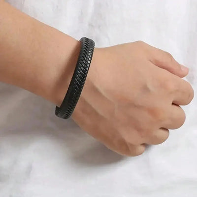 Retro Mens Leather Open Bangle Adjustable Sports Bracelet - Smarsty