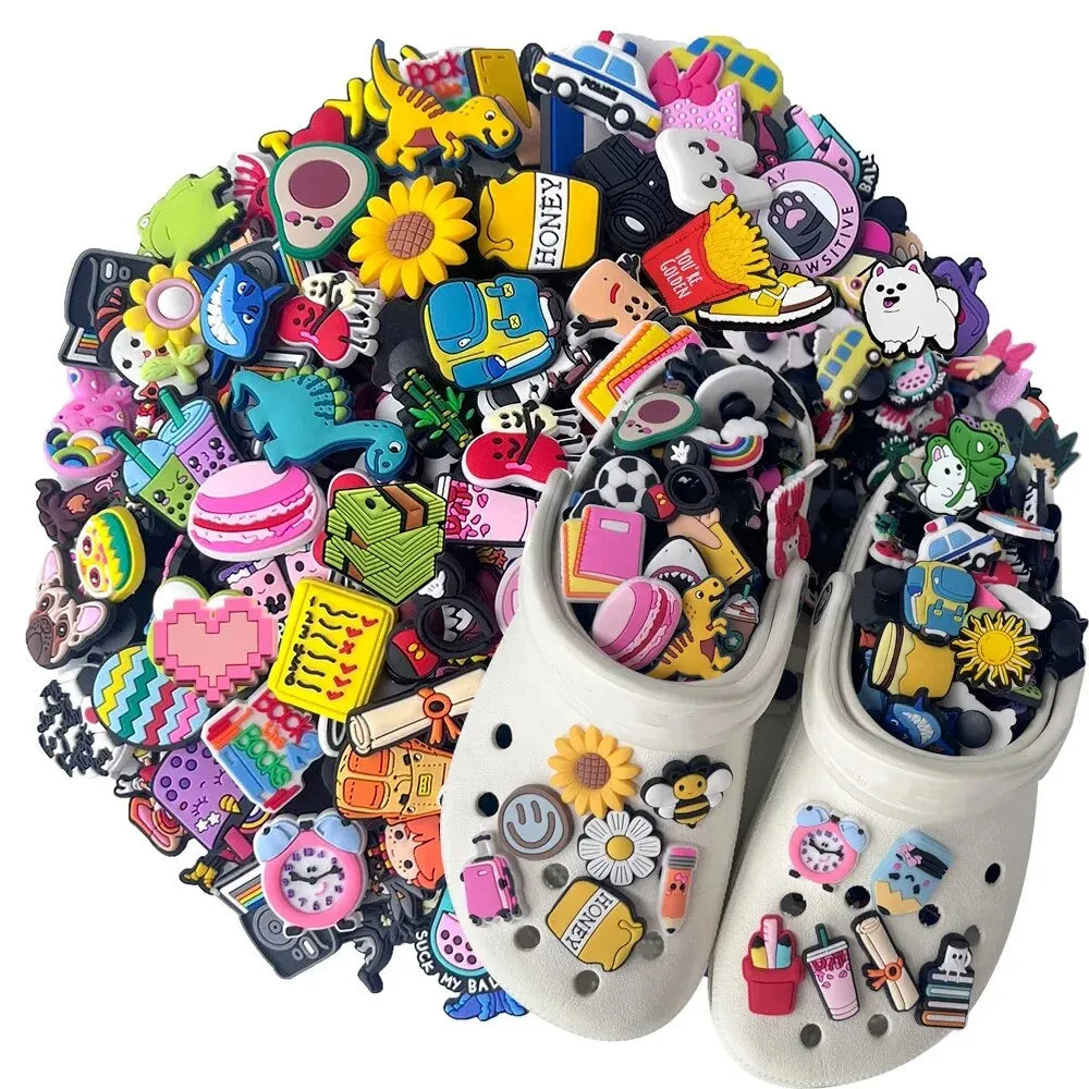 30/90pcs Random Pattern Shoe Charms Set For Clogs Bag Bubble Slides Sandals, PVC Shoe Decorations Beach Bag Accessories Gift