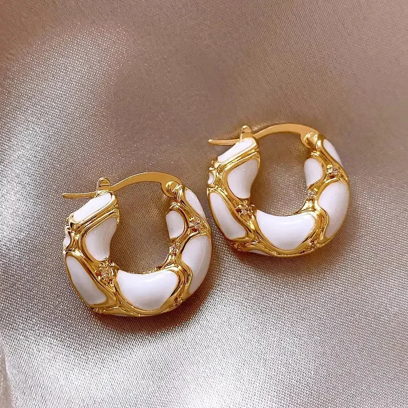 Trendy Gold Plated Small Hoop Earrings for Women - Smarsty
