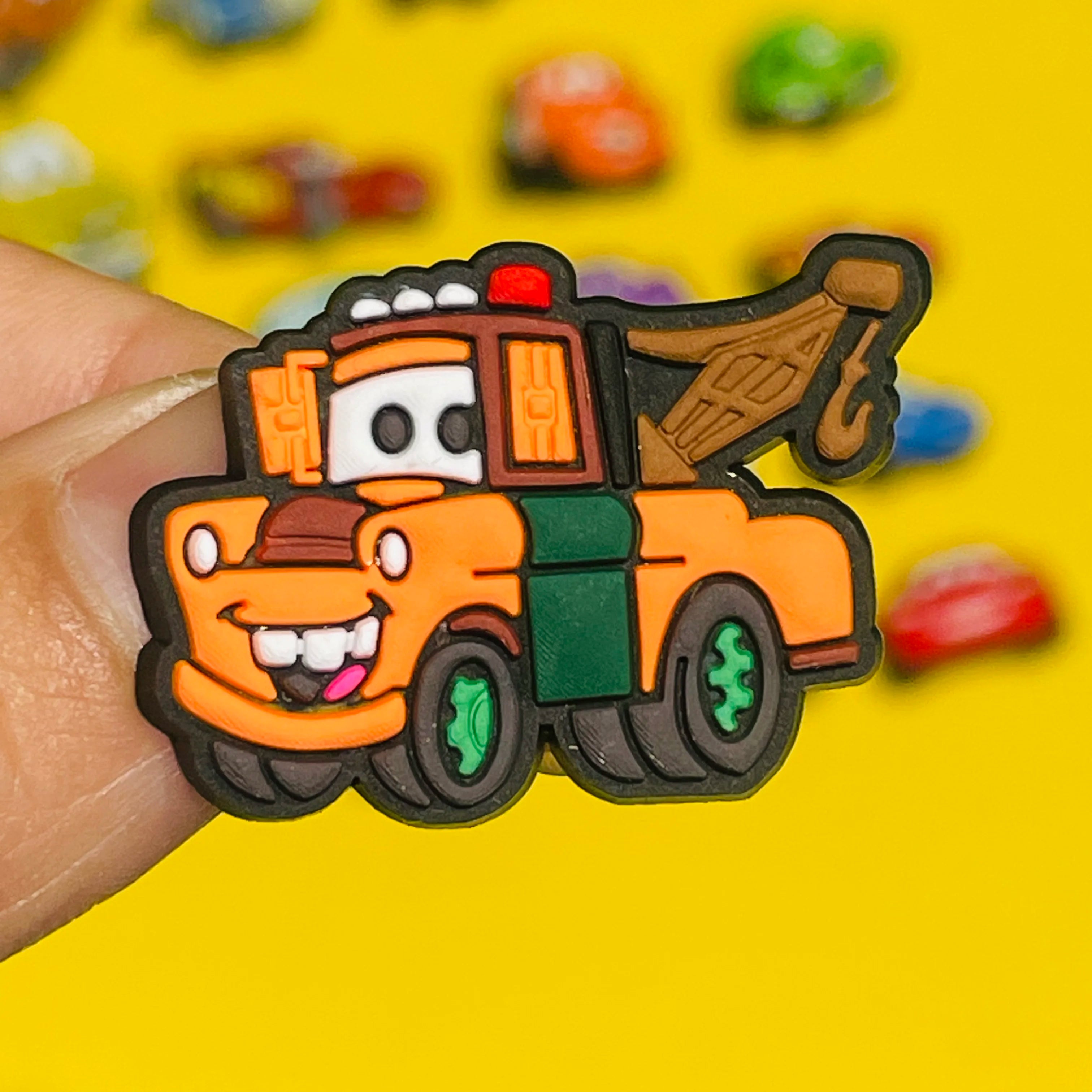 1Pcs Mix Cars Luigi Ramone Lightning McQueen PVC Shoe Charms Kids Popular Buckle Decorations Fit Birthday Gifts