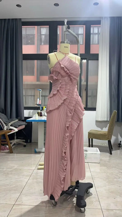Chic pleated halter neck long vacation dress high quality purple strapless Lotus Edge Maxi Dress 2025 New Lady Vacation Gowns - Smarsty