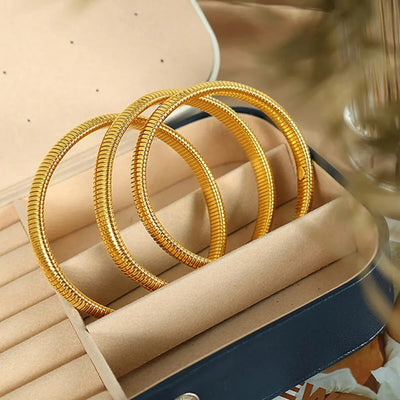 Waterproof Vintage Gold Plated Stainless Steel Bracelet - Smarsty