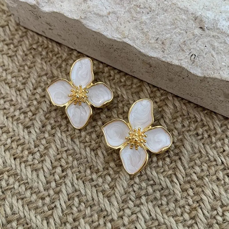 Vintage Sweet Flower Stud Earrings For Women Bridal - Smarsty