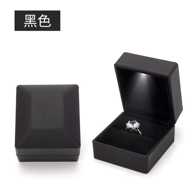 LED Illuminated Ring Box with Velvet Display Finish - Smarsty