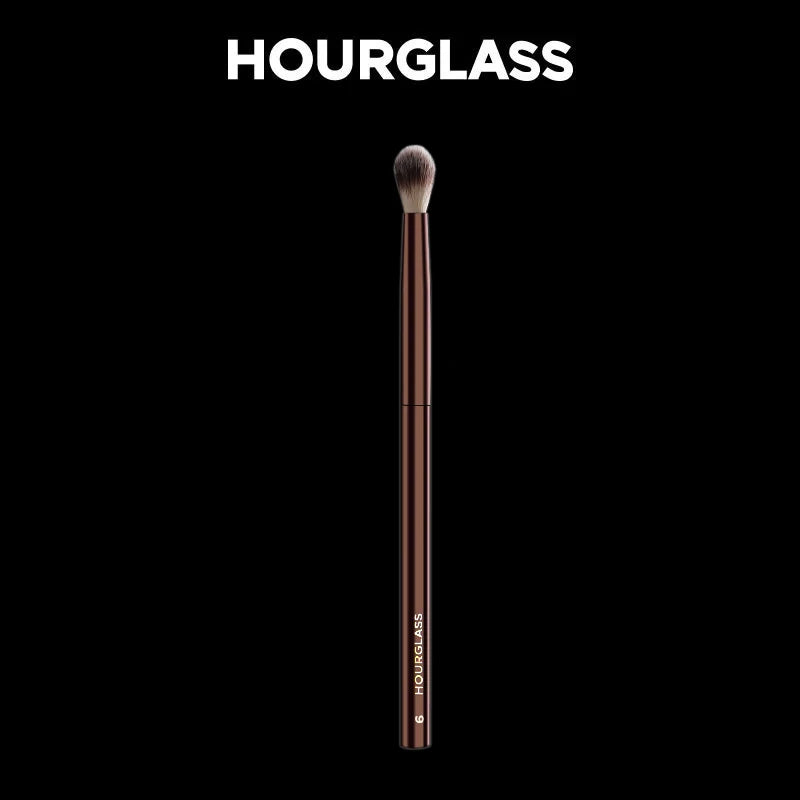 Hourglass Tapered Blender Brush for Effortless Eye Makeup - Smarsty