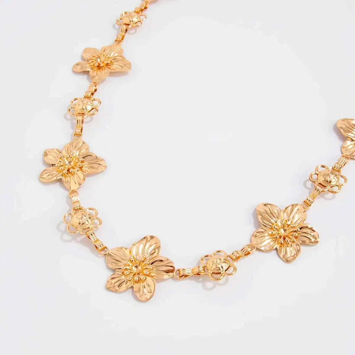 Ingemark Sexy Metal Flower Belly Chain for Women - Smarsty