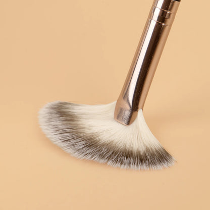 IMAGIC Soft High Quality Blush Brush for Perfect Highlighting - Smarsty
