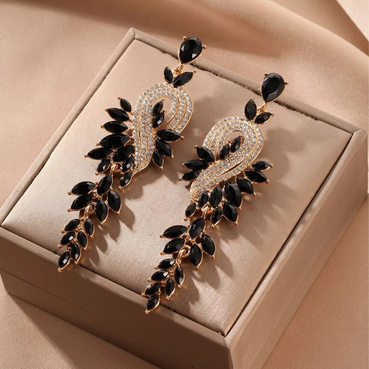 Trendy Long Tassel Leaf Earrings for Unique Holiday Style - Smarsty