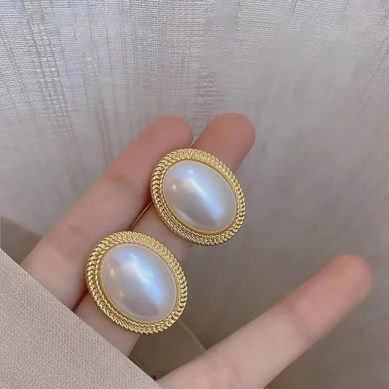 Retro Imitation Pearl Zircon Earrings Oval Square Hollow - Smarsty