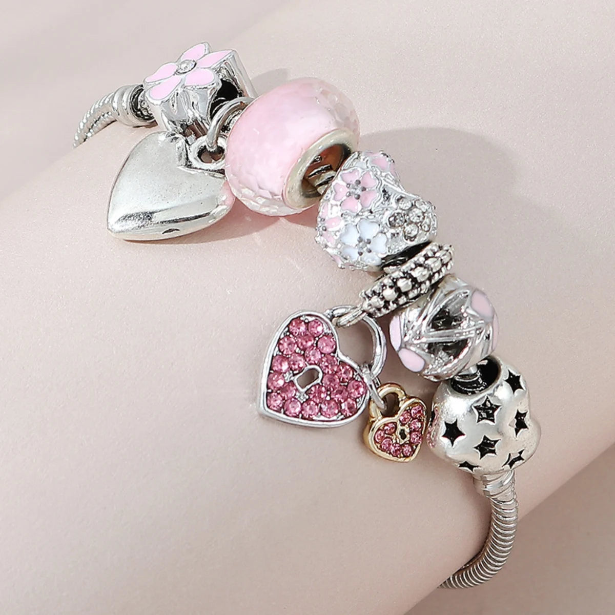 Women's Beaded Love Bracelet for Daily Fashion - Smarsty