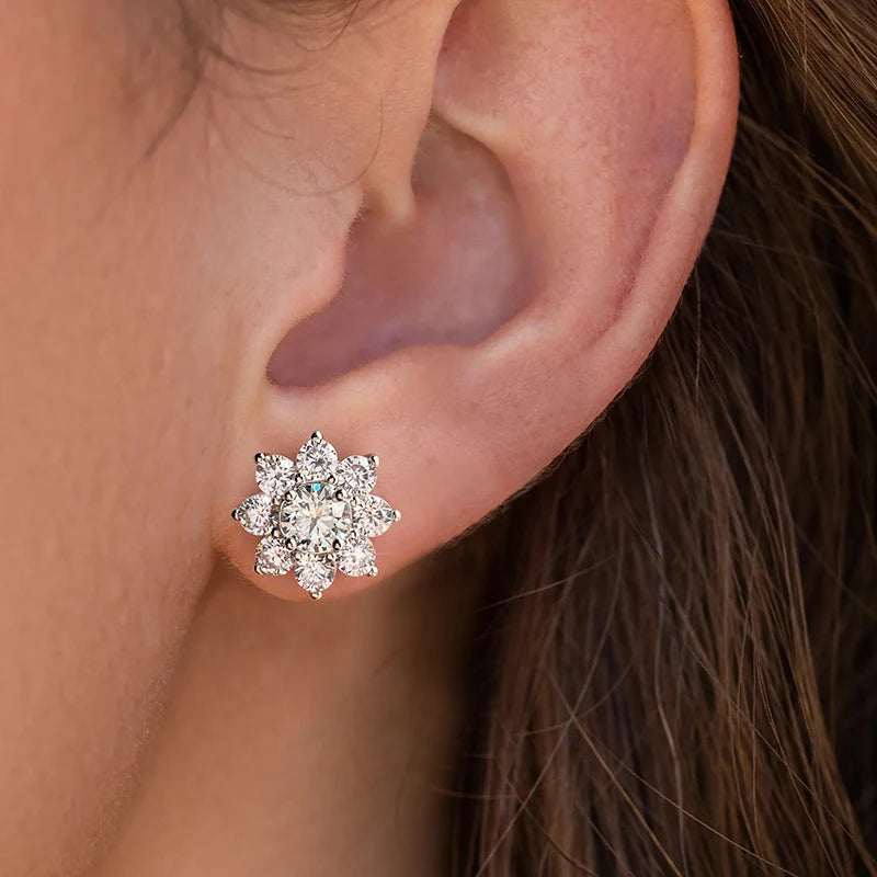 0.5Ct Moissanite Stud Earrings Sterling Silver Sparkle - Smarsty