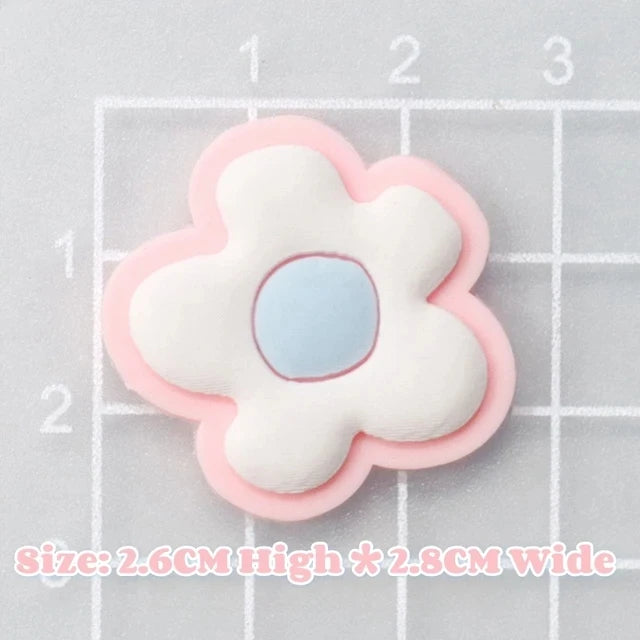 MINISO Pink Hello Kitty Charming Shoe Accessories Cute Cartoon Characters Detachable Shoe Buckles New Sandals Decoration Gift