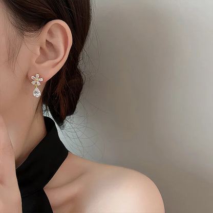 Zircon Stud Earrings Floral Leaf With Pearl Shimmer - Smarsty
