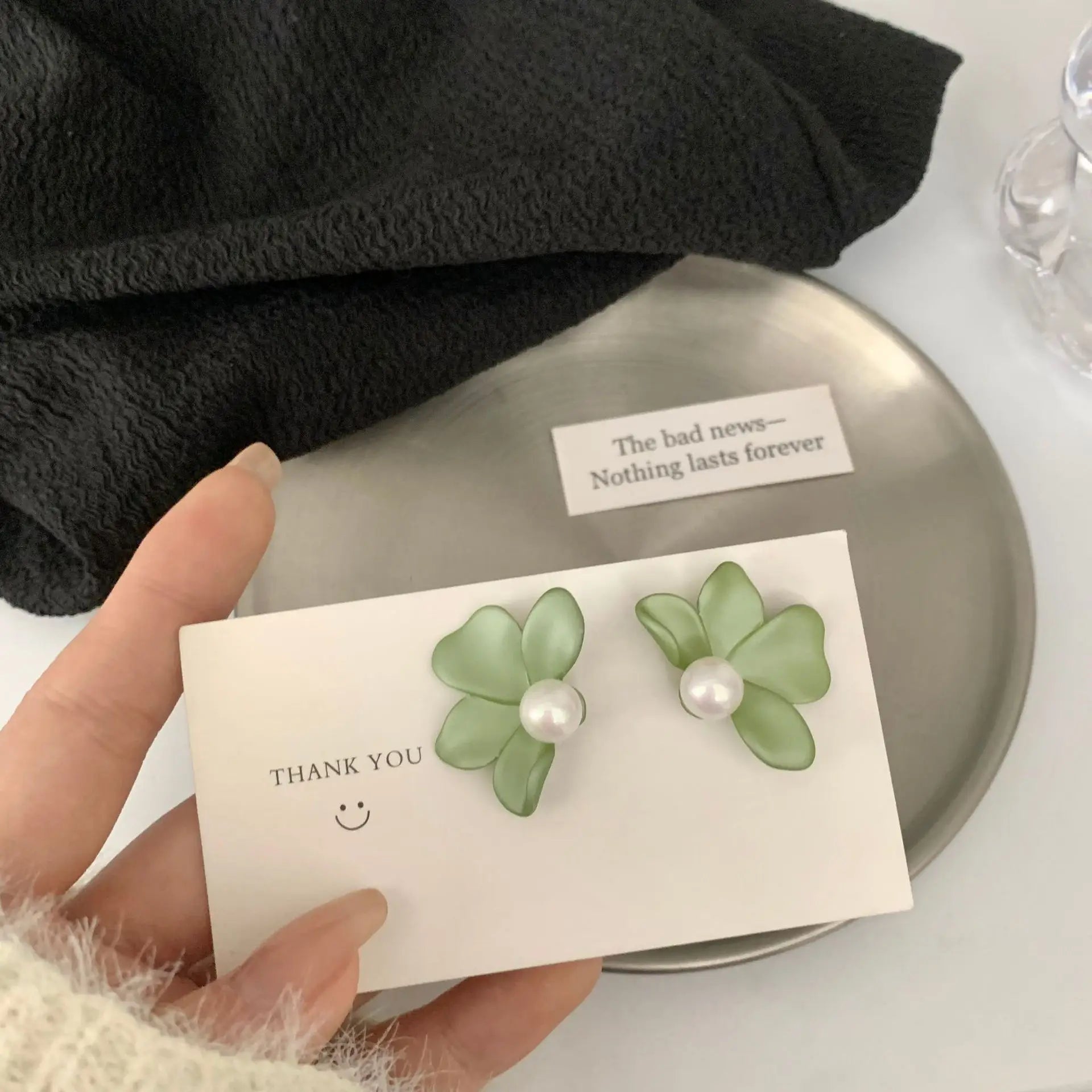 Korean White Shell Flower Drop Earrings for Women Fashion - Smarsty