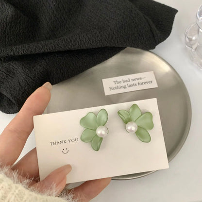 Korean White Shell Flower Drop Earrings for Women Fashion - Smarsty