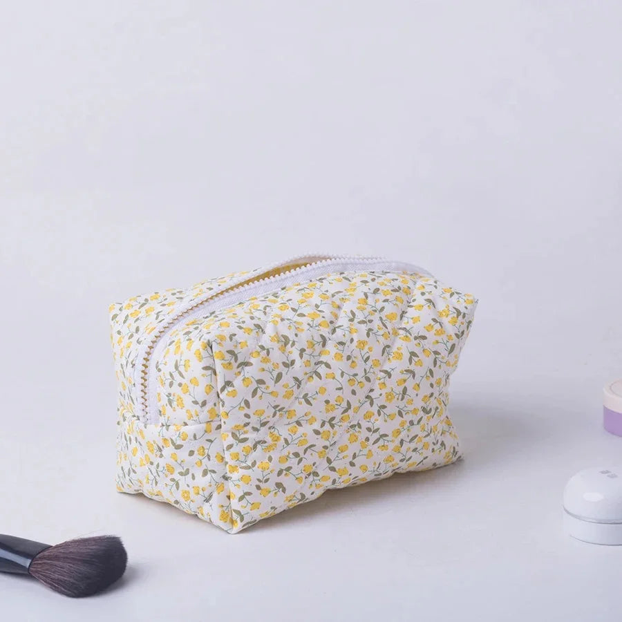 Storage Organizer Floral Puffy Quilted Makeup Bag Flower Printed Cosmetic Pouch Large Travel Cosmetic Bag Makeup Accessory - Smarsty