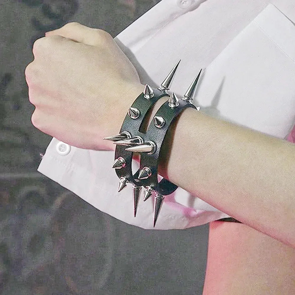 Punk Hip Hop Leather Skull Bracelet for Unisex Fashion - Smarsty