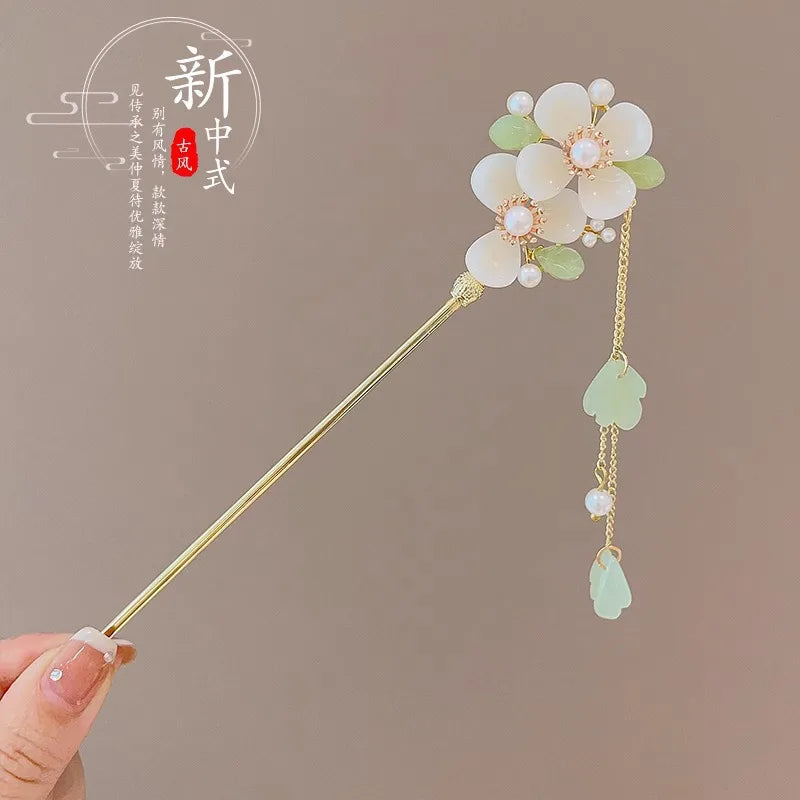 Elegant Flower Tassel Hair Clip for Women - Smarsty