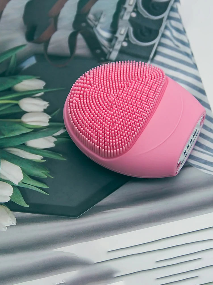 Electric Silicone Facial Cleanser with Vibration Massage - Smarsty