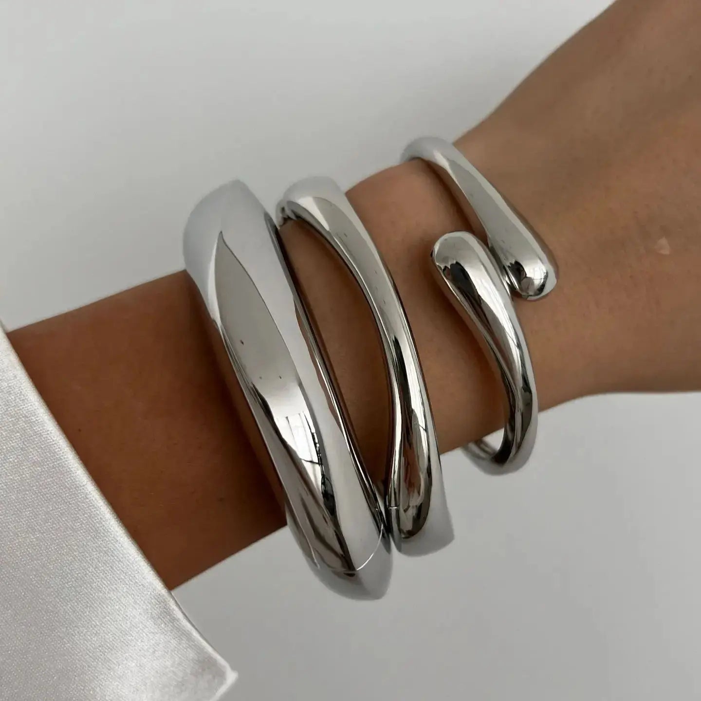 Vintage Hip Hop Metal Cuff Bangles for Women - Smarsty