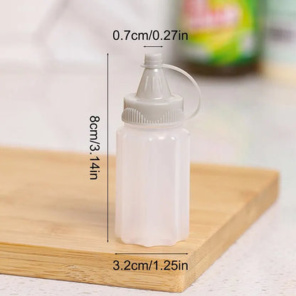 4PCS Kitchen Household Sauce Vinegar Squeeze Bottle Portable Outdoor Barbecue Picnic Feast Bottle Kitchen Accessories Small Tool
