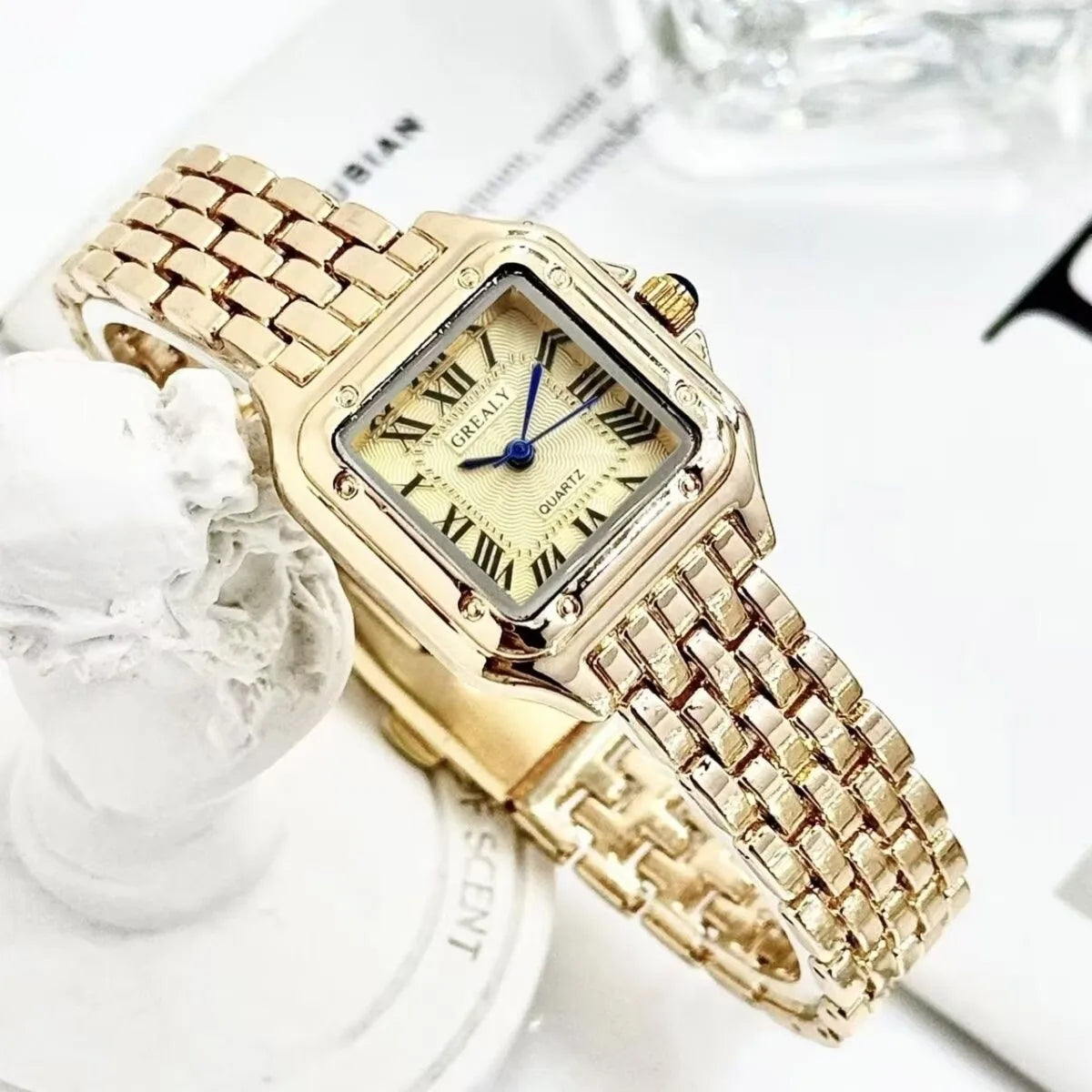 Square Alloy Women Quartz Watch for Casual Style - Smarsty
