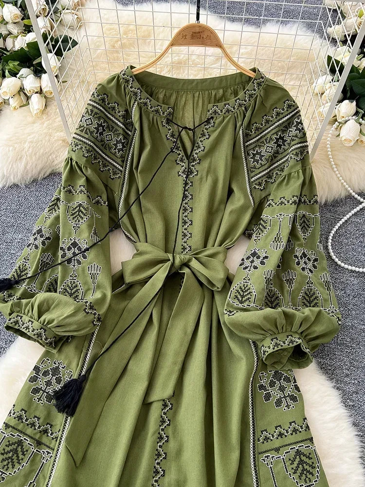 Bohemian Retro Ethnic Style Dress Women's New Spring Autumn Embroidered Lace Up Lantern Sleeves Waist Cinching Long Dress A155 - Smarsty