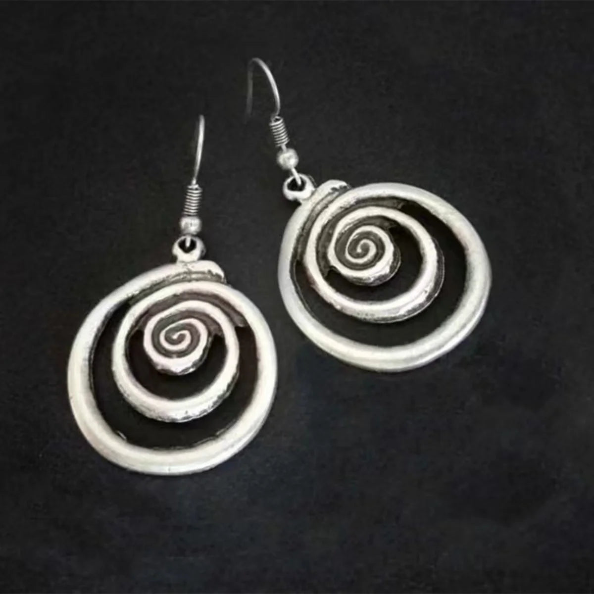 Retro Silver Round Dangle Earrings for Women Fashion Accessories - Smarsty