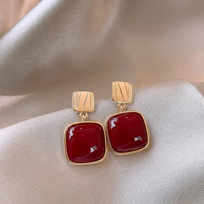 Light Luxury Zircon Stud Earrings Hollow Geometric - Smarsty