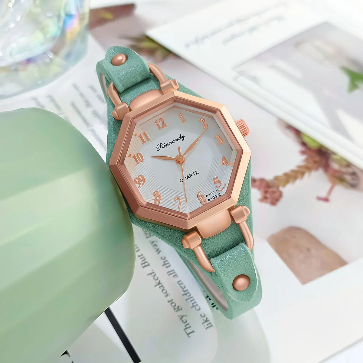Luxury Quartz Women Wristwatch with Leather Band - Smarsty