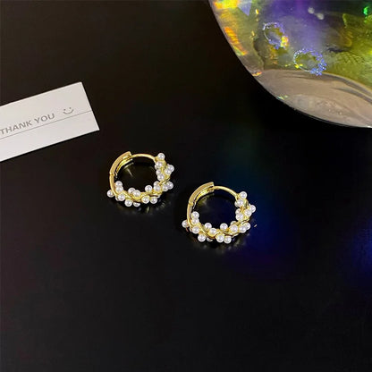 Minimal Geometric Circle Pearl Stud Earrings for Women - Smarsty
