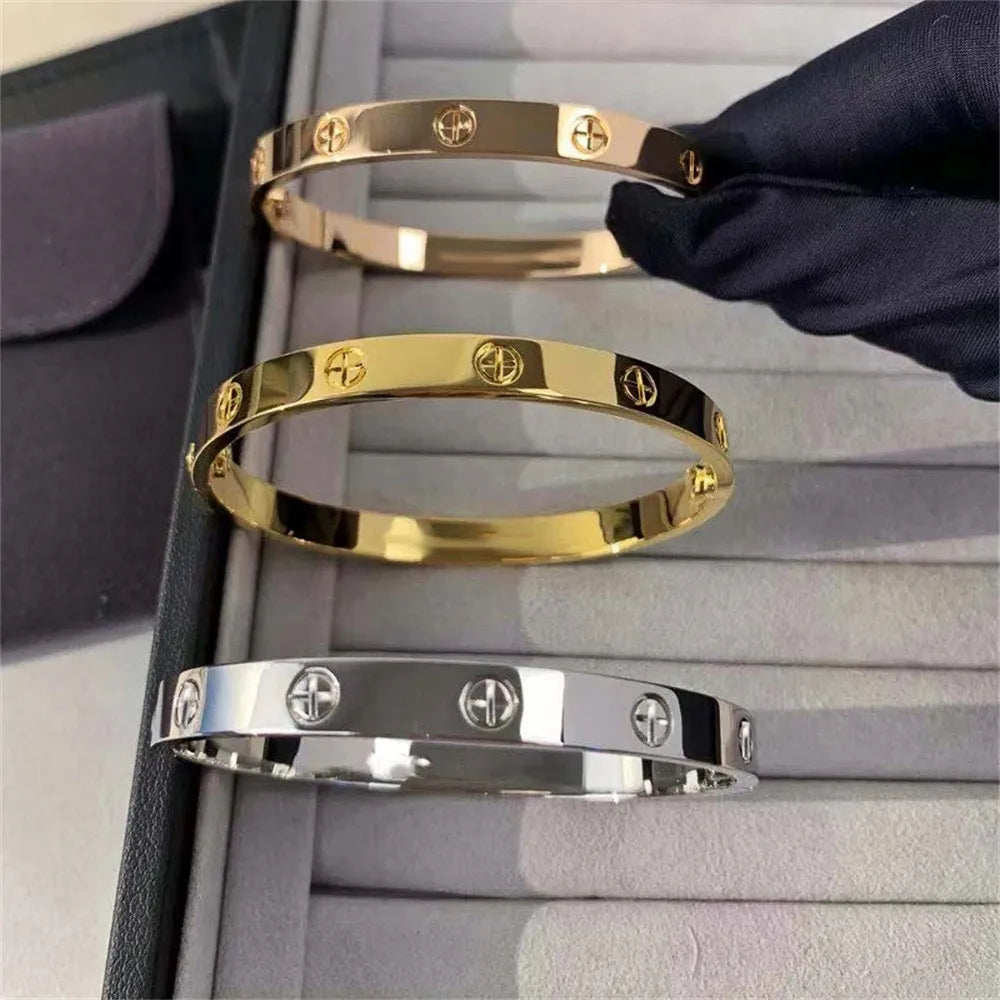 Gold Color Zircon Cross Nut Nail Bracelet for Women - Smarsty