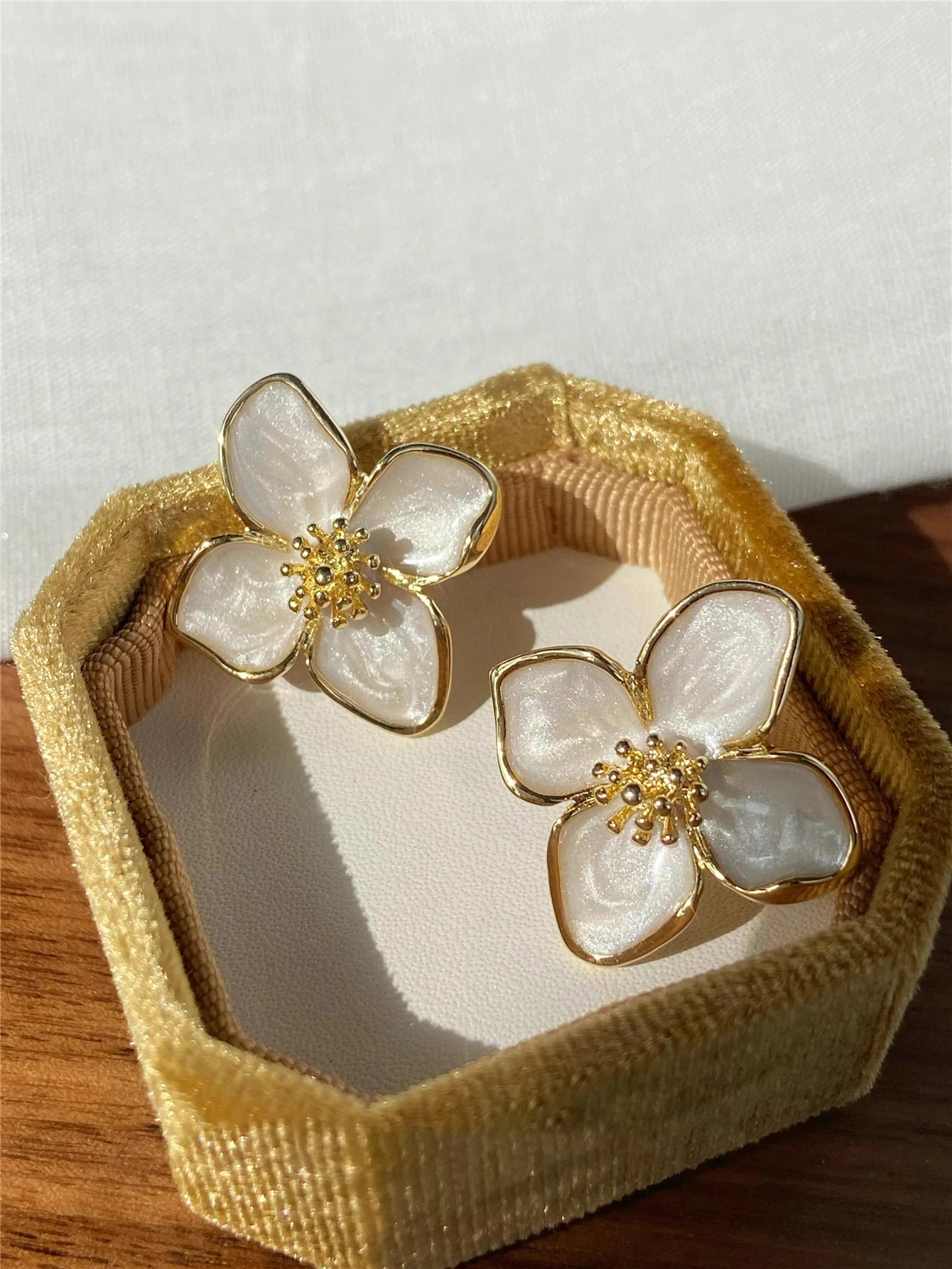 Hibiscus Flower Stud Earrings Romantic Vintage Gift - Smarsty