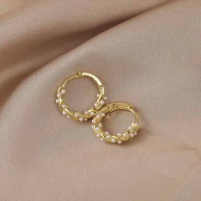 Minimal Geometric Circle Pearl Stud Earrings for Women - Smarsty