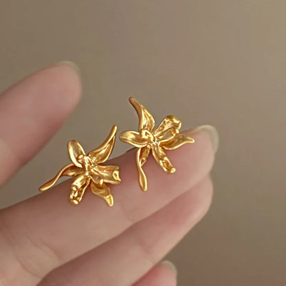 Pearl Stud Earrings Metal Flower Design Gold Color - Smarsty