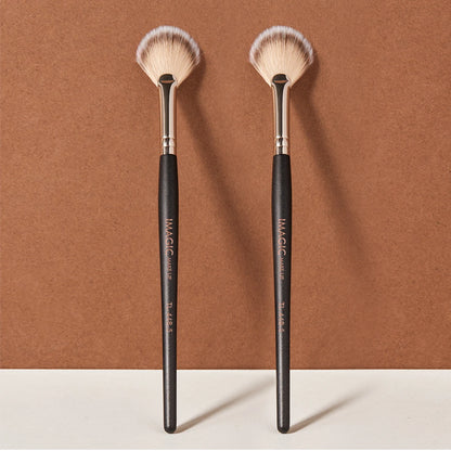 IMAGIC Soft High Quality Blush Brush for Perfect Highlighting - Smarsty