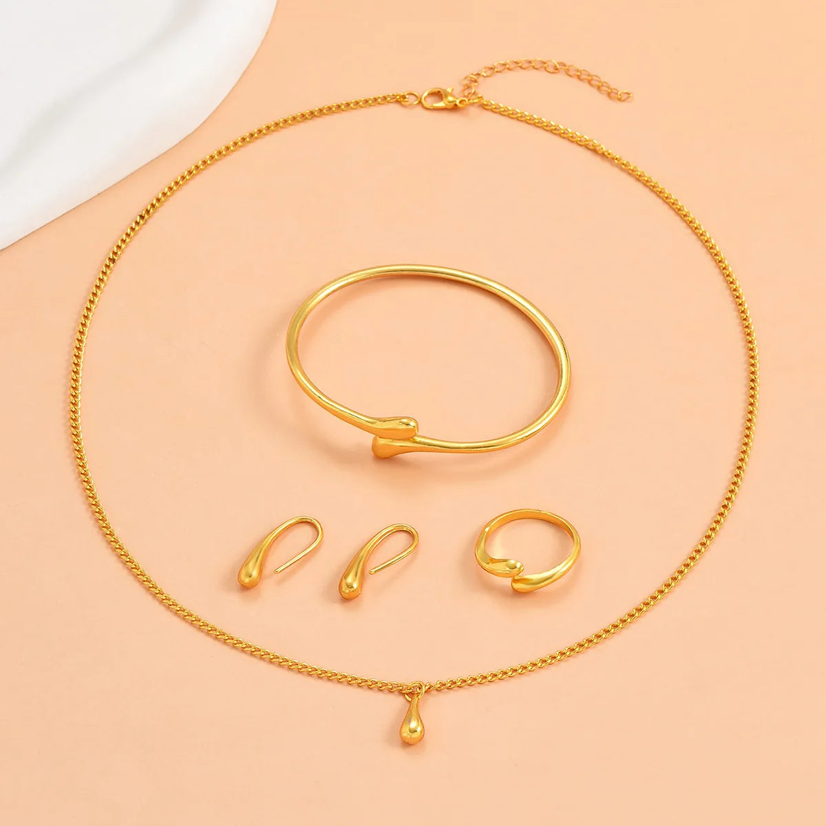 Elegant Women's Jewelry Set with Curved Bean Design - Smarsty