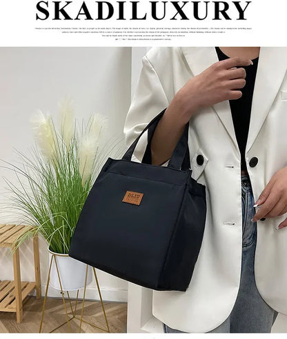 Large Capacity Insulated Lunch Bag With Sturdy Top Handle - Smarsty