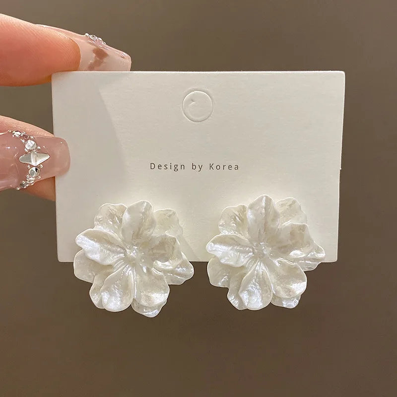 Large White Camellia Resin Stud Earrings Bridal Gift - Smarsty