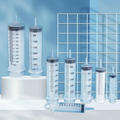 Multifunctional Large Capacity Syringe for Pet Feeding and Dispensing - Smarsty