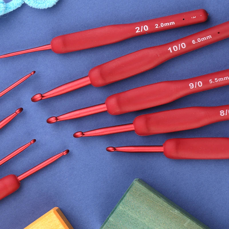 Ergonomic Red Crochet Hook Set for Beginners - Smarsty