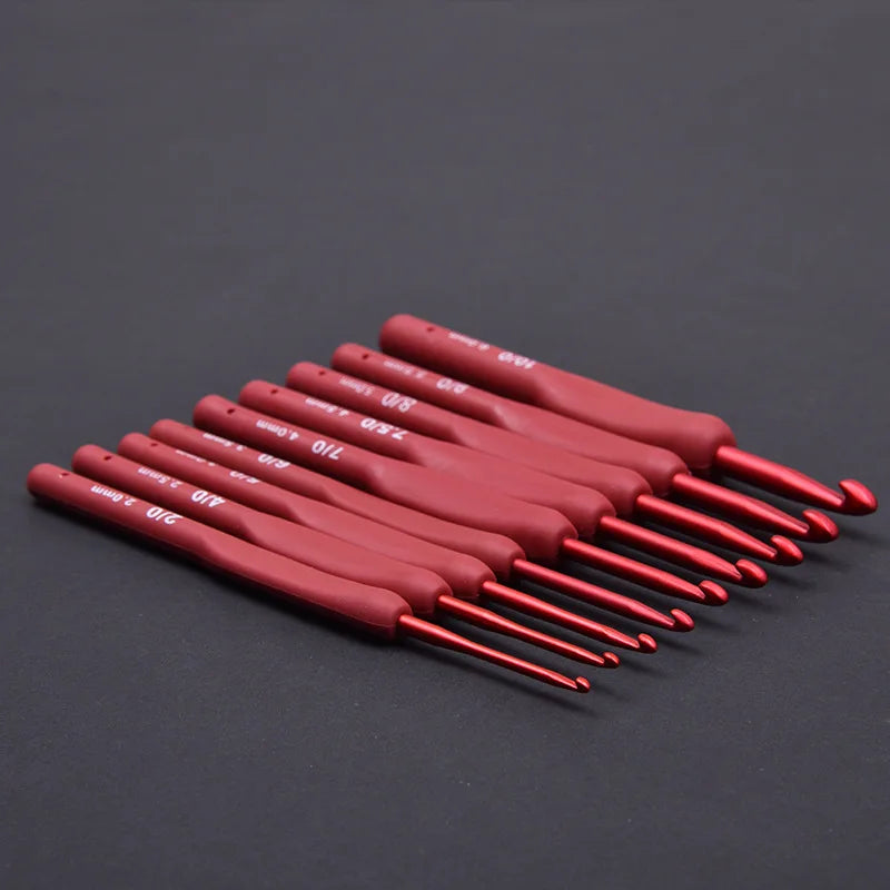Ergonomic Red Crochet Hook Set with Silicone Handle - Smarsty