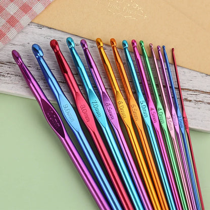 Crochet Hooks Set with Multiple Sizes and Colors - Smarsty