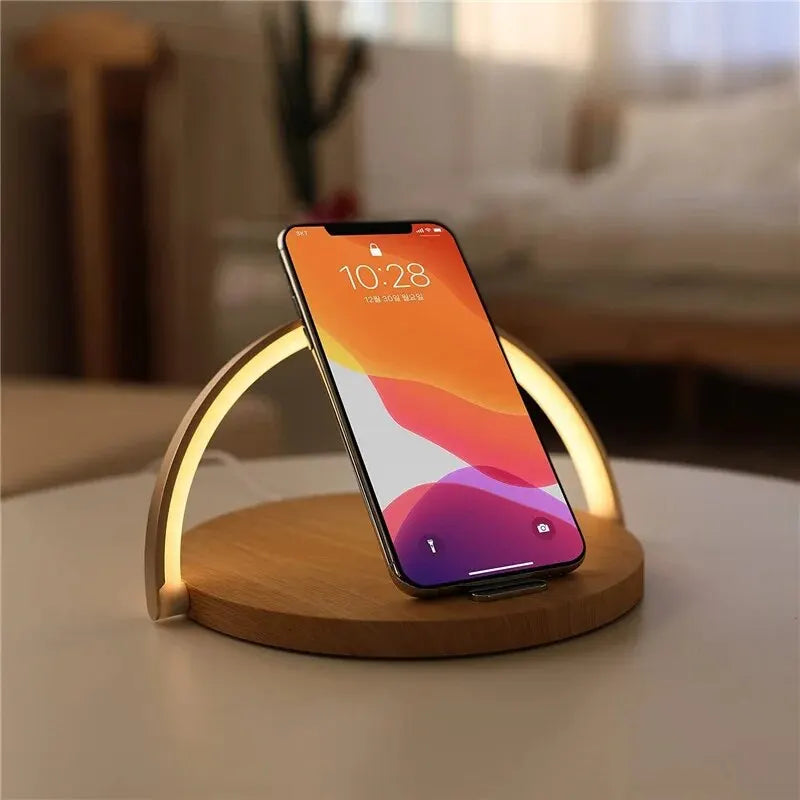 Desk Lamp & Wireless Phone Charger - Smarsty